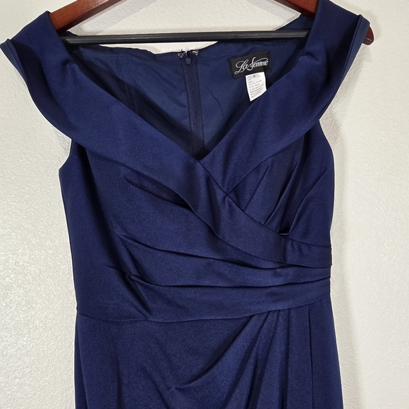 La Femme Size 4 Surplice Off the Shoulder Column Gown Navy Blue Prom Bridesmaid‎ - Picture 4 of 12